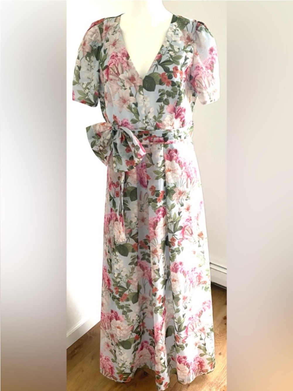 Sachin & Babi gown floral Dress with Green Accents.